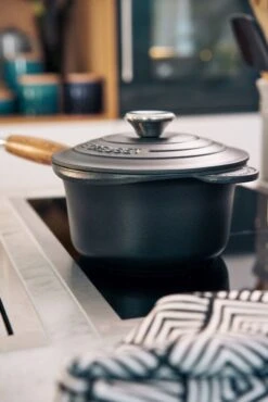 Le Creuset Signature Sauce Pan Wooden Handle -Robens Sales Store 21139180000460 LS 00003 1280x1280