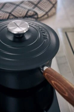 Le Creuset Signature Sauce Pan Wooden Handle -Robens Sales Store 21139180000460 LS 00006 1280x1280