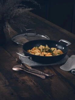 Le Creuset Toughened Nonstick Fry Pan With Glass Lid -Robens Sales Store 51107240010502 LS00002 1280x1280