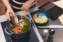 Le Creuset Stainless Steel Stockpot With Lid -Robens Sales Store 96602120000000 70102222000099 70403201400099 98000213000100 96002000140000 LS00002 1280x1280